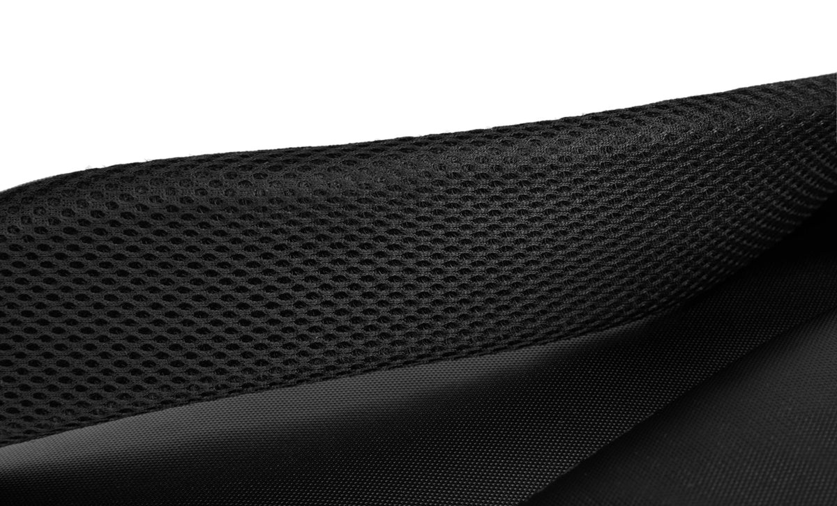 Panel trasero de malla acolchada del Bolso Barcelona en modo mochila