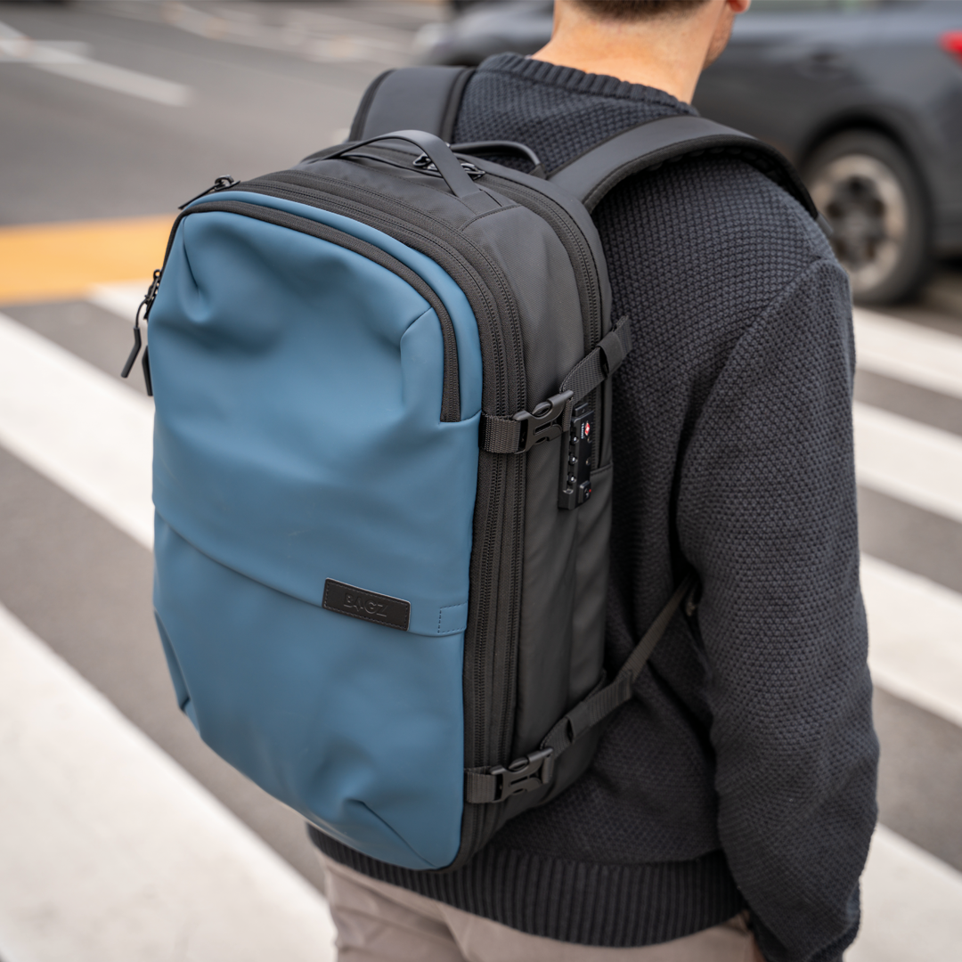 Mochila de viaje Berlin azul 48L comprimible – Bagz, vista 11